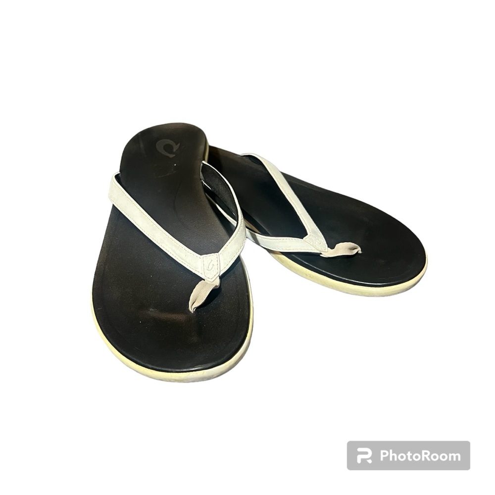 OluKai Kulapa Kai Womens Size 11 White/Black Thong Sandals/Flip‎ Flops